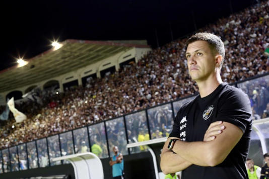 Com regulamento a favor, Vasco enfrenta o Flamengo na semifinal do Carioca