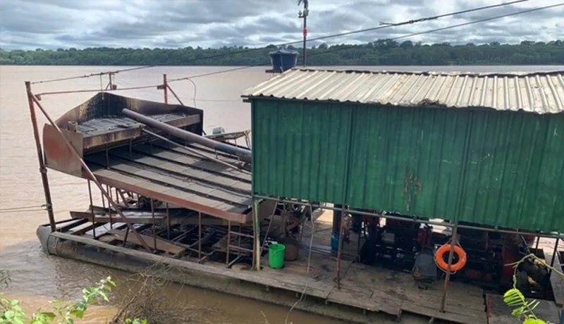 Adolescente ribeirinho é resgatado de trabalho análogo à escravidão em garimpo ilegal de Porto Velho