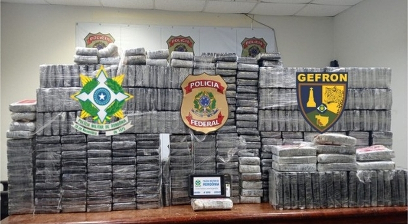 Polícia Federal, GEFRON-MT e PM-RO realizam ação conjunta e apreendem 400 kg de cocaína em operação contra o tráfico de drogas