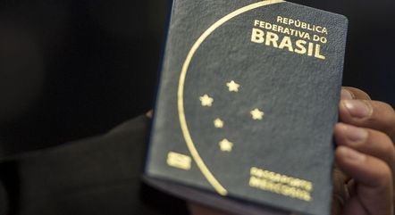 Gasto de brasileiros no exterior supera R$ 22 bilhões entre janeiro e abril, maior valor em quatro anos