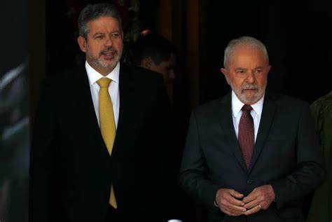 Lula recebe Lira no Alvorada após semana de crise na articulação política