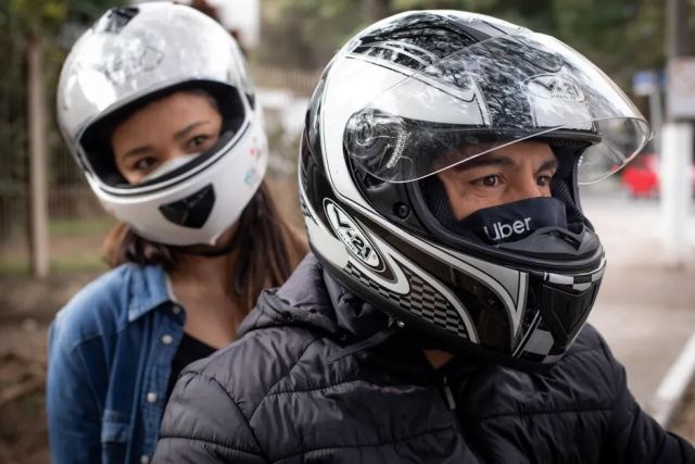 Transporte de passageiros em motocicletas por aplicativos é irregular em Porto Velho, alerta prefeitura