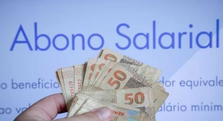 Abono salarial será pago a partir de 15 de fevereiro; veja datas e quem tem direito ao benefício