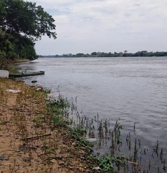 Menina de 8 anos tenta salvar irmão de afogamento e os dois morrem no rio Machado, em Ji-Paraná