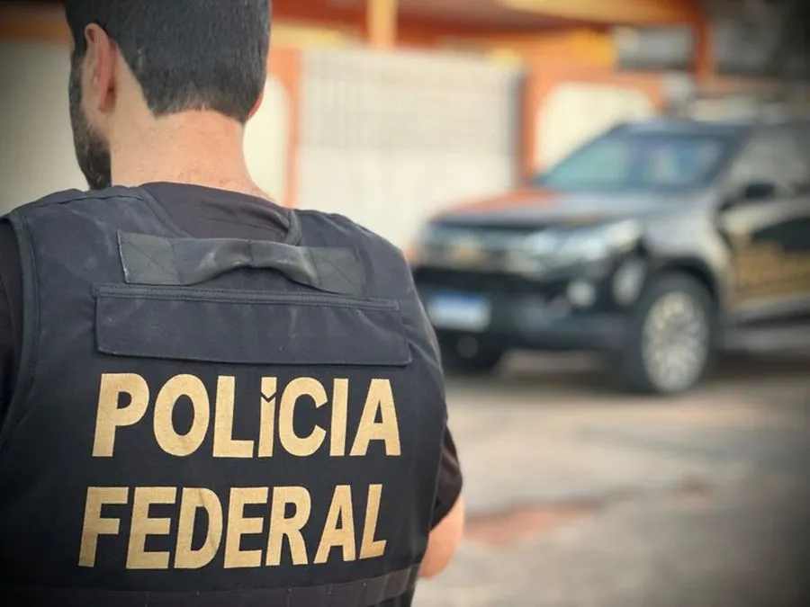 PF deflagra operação contra grupo criminoso especializado em contratos de financiamento bancário em Rondônia