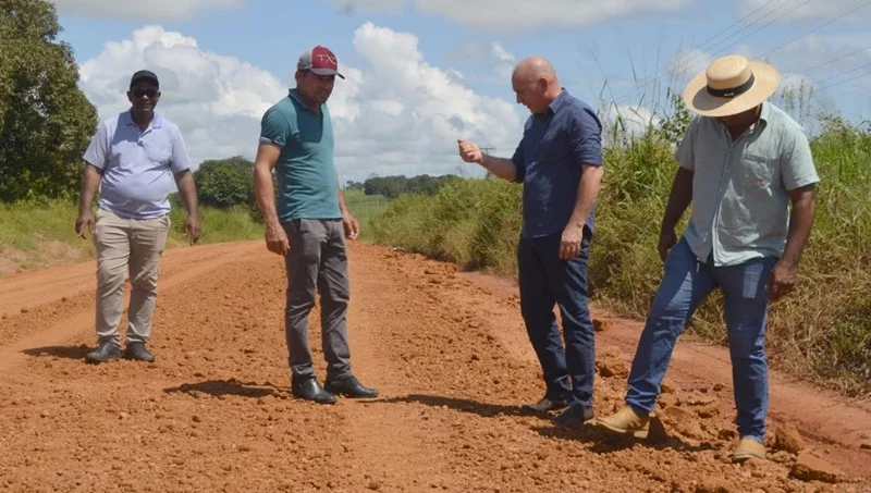 Deputado Ezequiel Neiva Vistoria Obras de Recuperação da RO-420 (Linha D) em Nova Mamoré