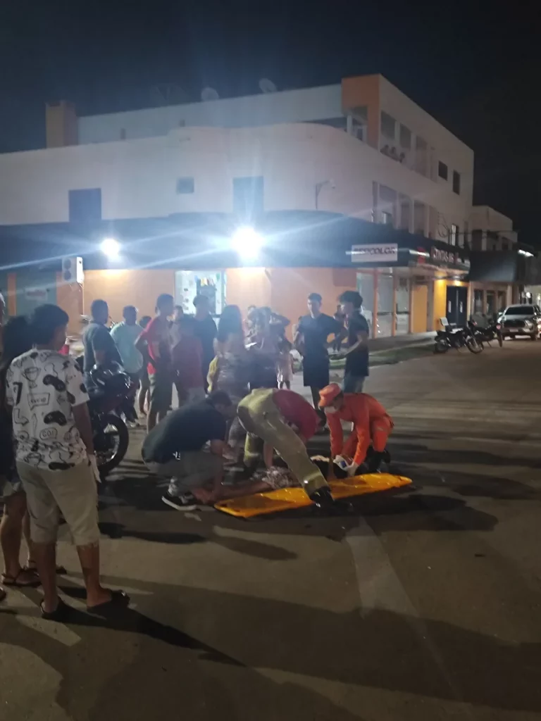 Bombeiros resgatam duas vítimas de acidente de trânsito em Pimenta Bueno