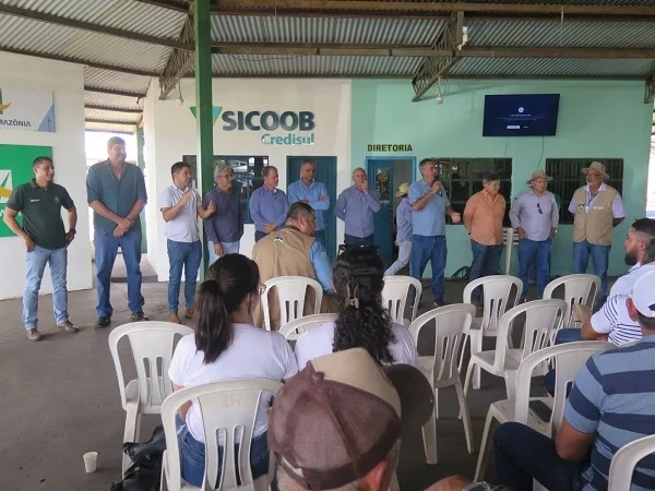 Palestra técnica na 37ª Expocol reúne autoridades e destaca avanços na legislação ambiental e regularização fundiária