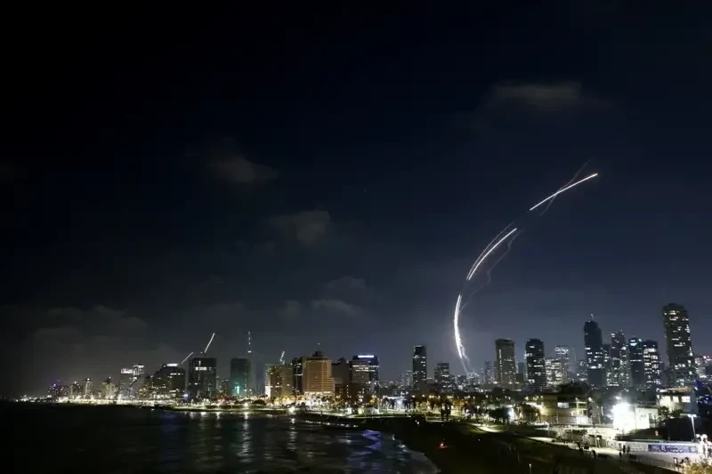 Irã ameaça atacar bases dos EUA, França e Reino Unido na região se ajudarem Israel