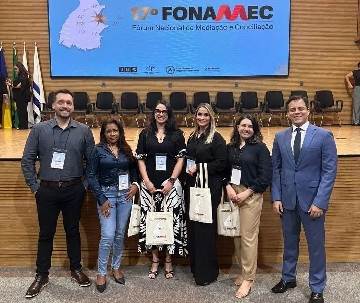 A foto mostra a equipe de Rondônia posando para a foto.