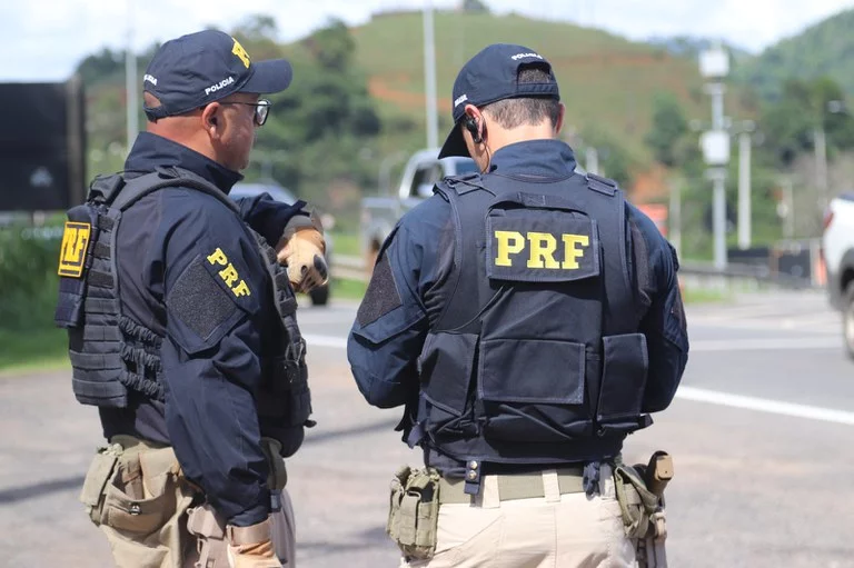 PRF resgata pessoa em situação de vulnerabilidade na BR-364, em Rondônia