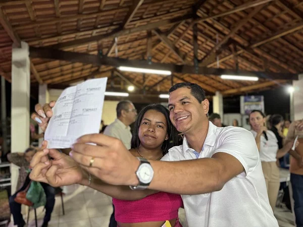 Cássio Gois participa do sorteio dos endereços das 300 famílias do Residencial Cidade Verde e percebe muita emoção