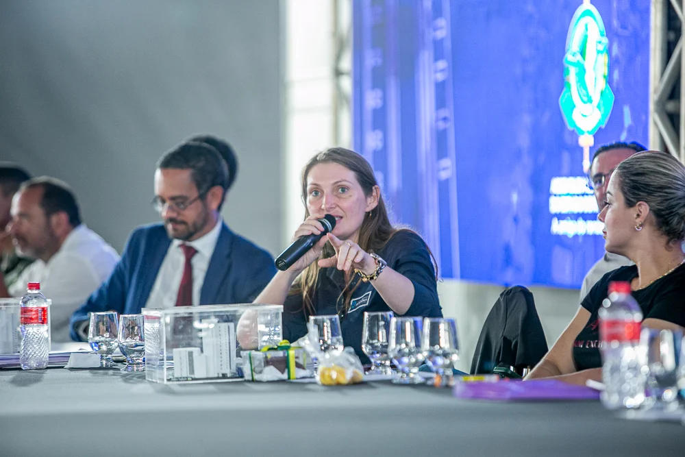 Deputada Gislaine Lebrinha