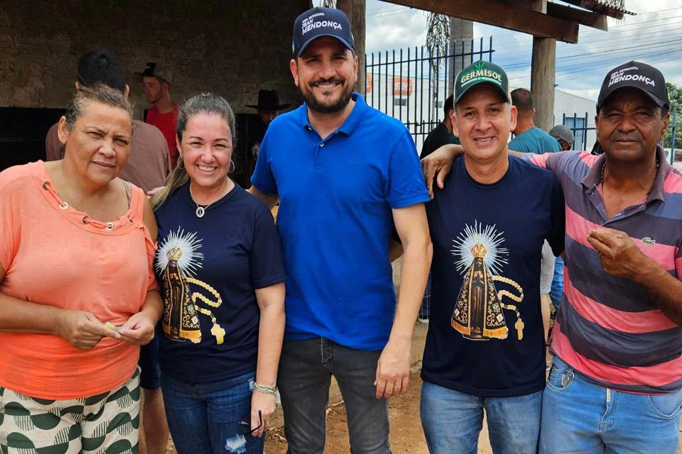 Jean Mendonça participa de festa em homenagem a Nossa Senhora Aparecida em Chupinguaia