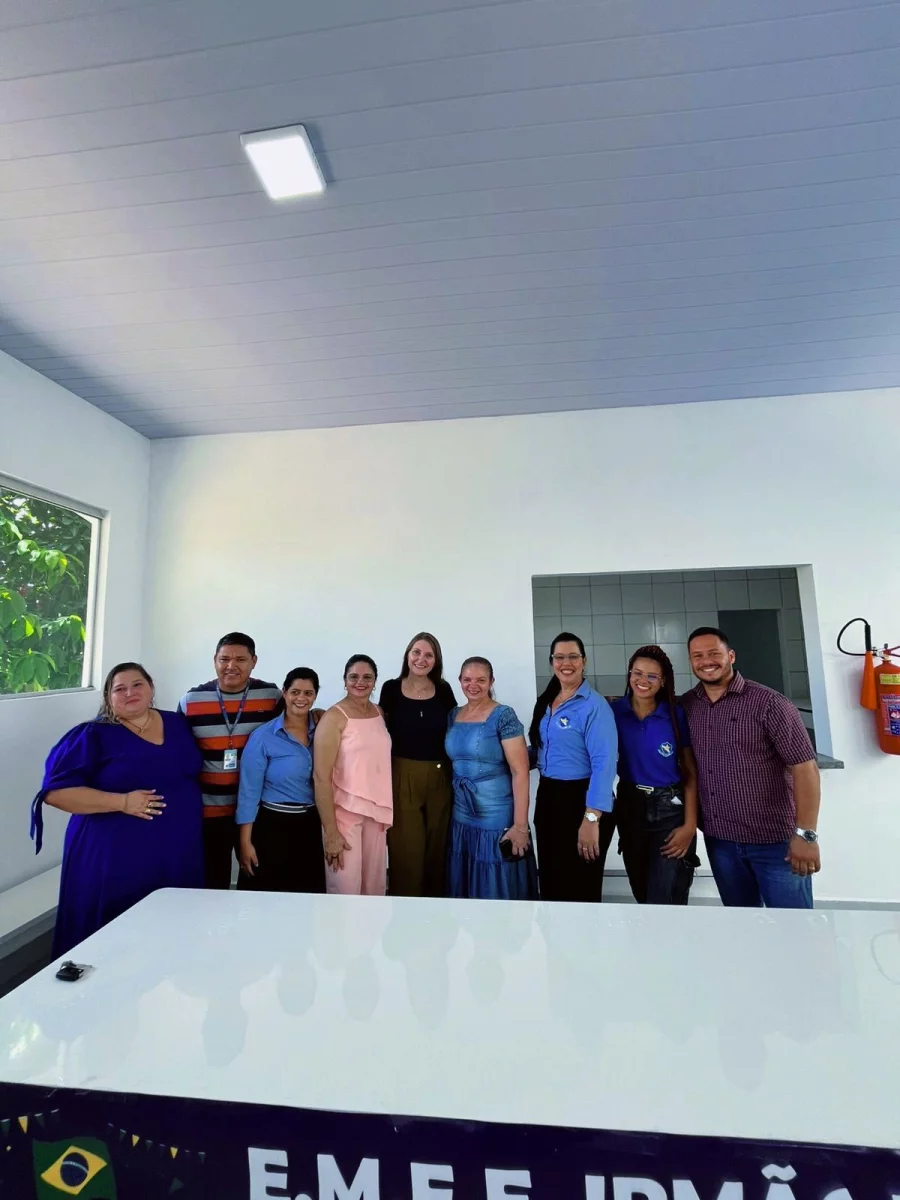 Gislaine Lebrinha inaugura refeitório em escola de Chupinguaia