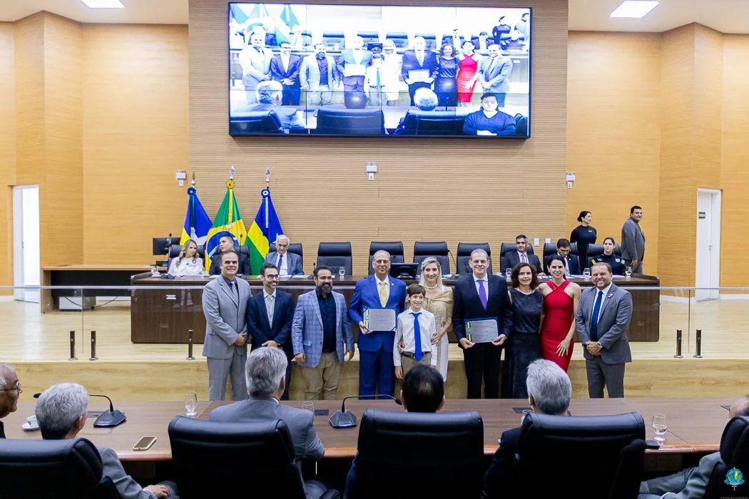 Deputado Alan Queiroz entrega Títulos de Cidadão Honorário a magistrados em Sessão Solene na Assembleia Legislativa