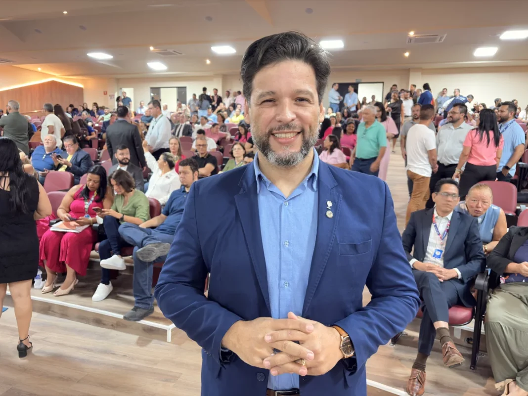 Deputado Delegado Camargo reforça apoio a projetos de inclusão durante lançamento de centro para pessoas neurodivergentes em Porto Velho