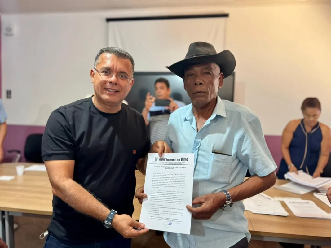 Prefeitura de Nova Mamoré formaliza cessão de espaços na Feira do Agronegócio Piraíba