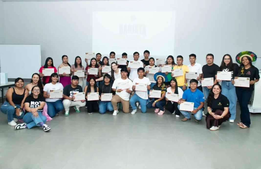 Rituais 85+ por 3 Corações forma jovens indígenas como baristas e apresenta novas frentes de trabalho com o café