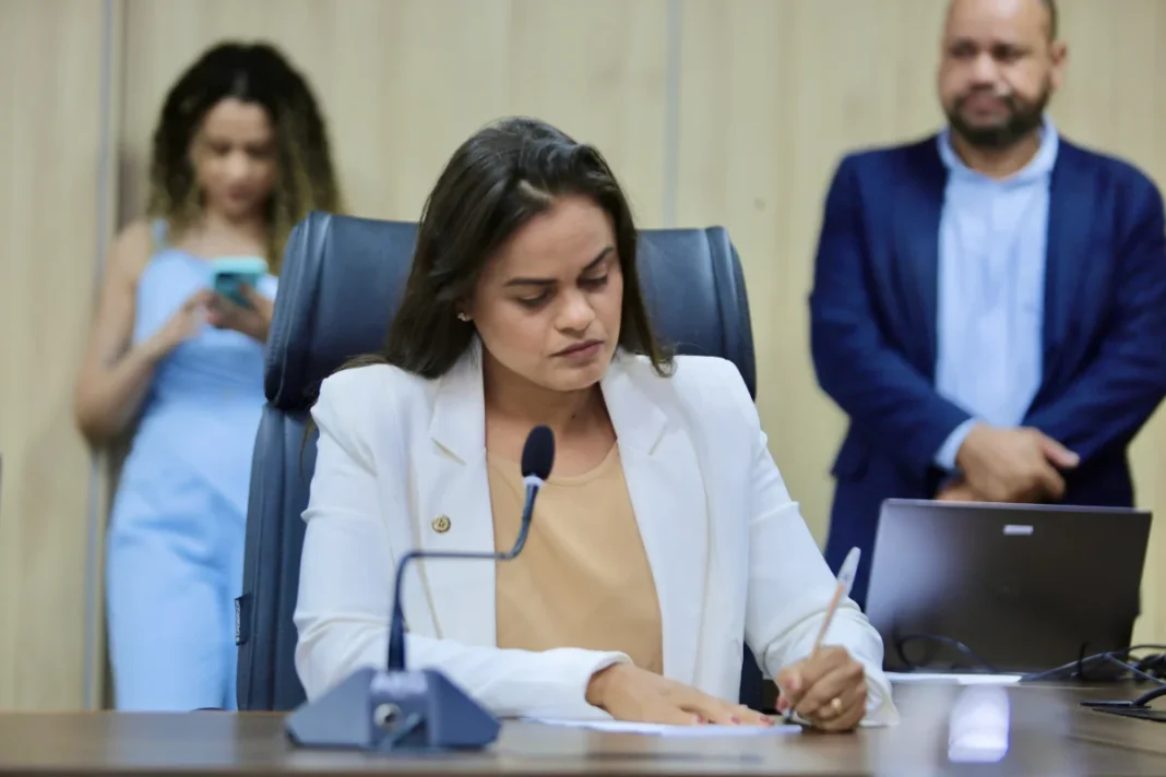 Deputada Dra. Taíssa prestigia inauguração da Promotoria de Justiça e instalação da Comarca de Nova Mamoré