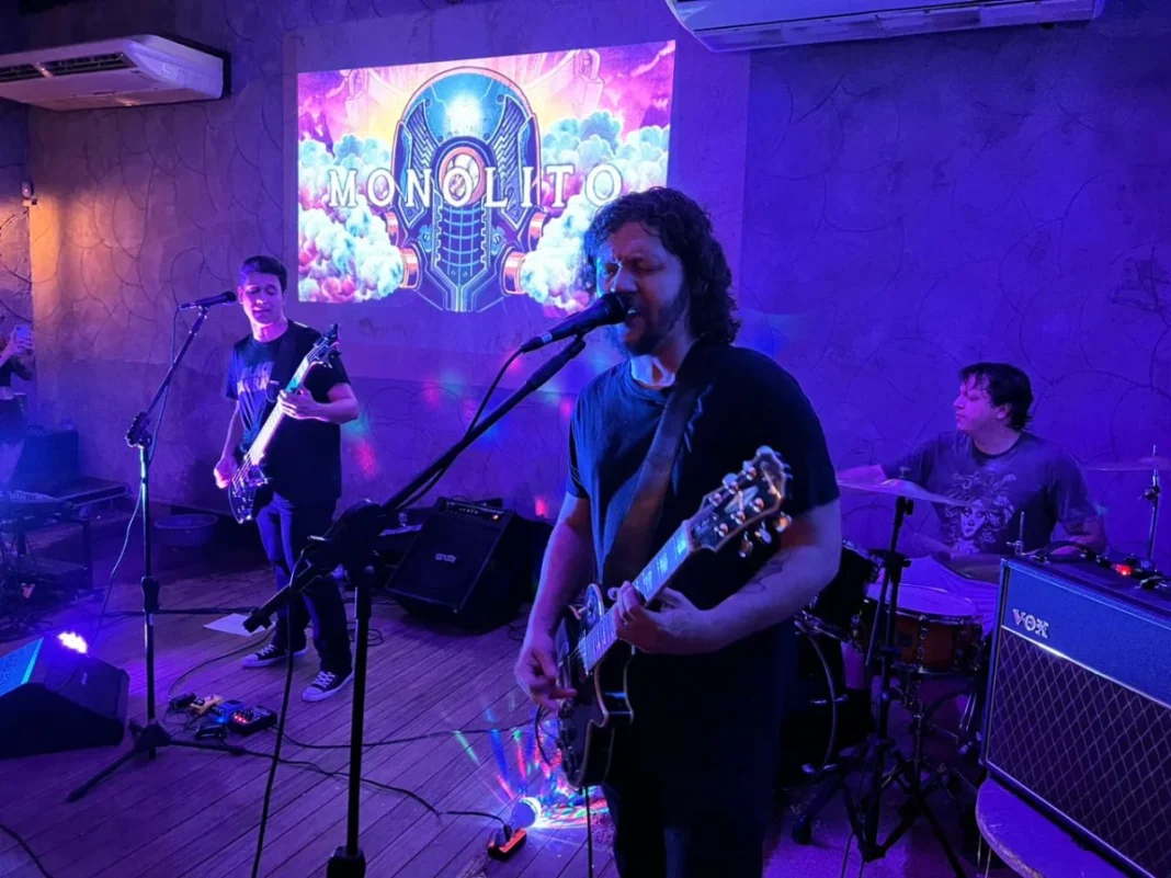 Banda Monolito celebra dois anos do álbum Voice Of Rage com show gratuito em teatro de Ariquemes